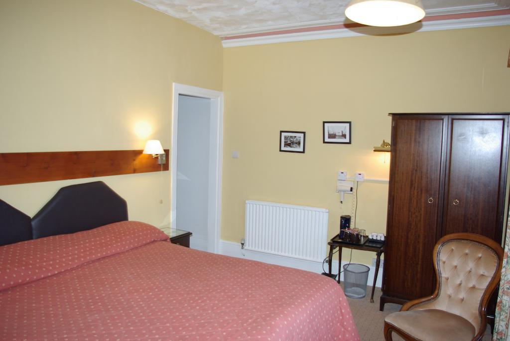 Menai Bank Hotel Карнарвон Номер фото